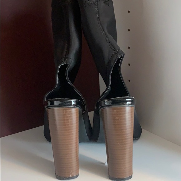 Open toe booties - Picture 4 of 4